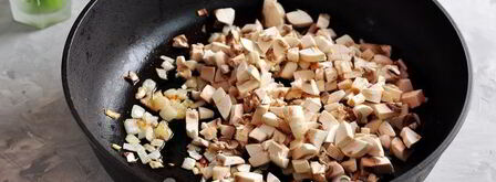 тарталетки с курицей, грибами и сыром. Шаг 5