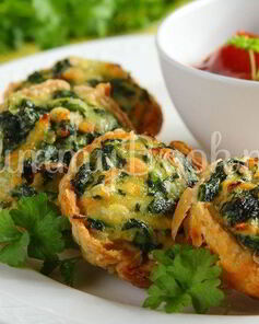 Тарталетки с лососем и шпинатом