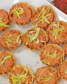 Тарталетки с муссом из жареной курицы