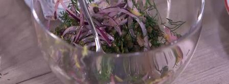 тарталетки с семгой, красным луком и каперсами. Шаг 9