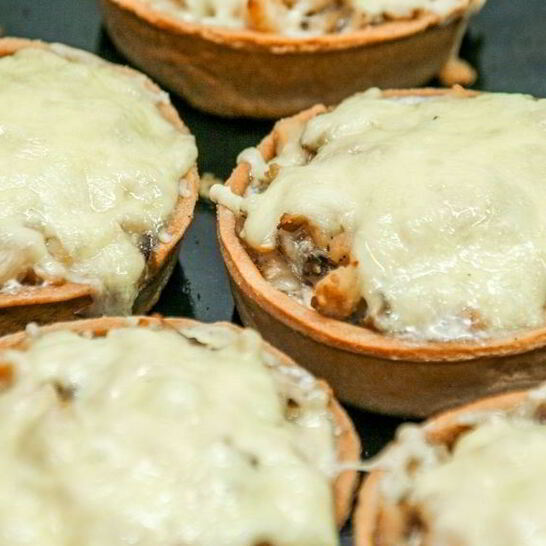 Рецепт тарталетки с сыром и грибами