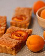 Абрикосовый тарт с миндальным кремом