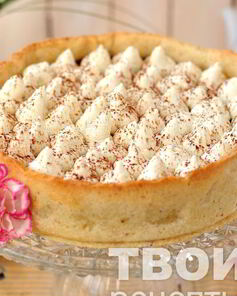 Шоколадный тарт с карамелью и соленым арахисом