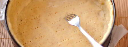 шоколадный тарт с карамелью и соленым арахисом. Шаг 2