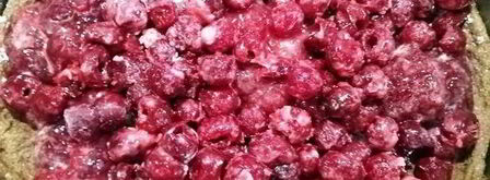 шоколадный теплый тарт с вишнями и сливами. Шаг 10