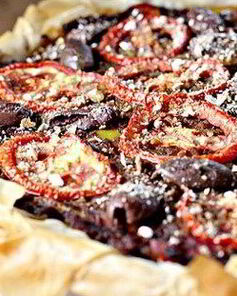 Тарт с печеными баклажанами и сладким перцем