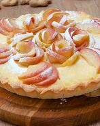 Яблочный тарт с заварным кремом