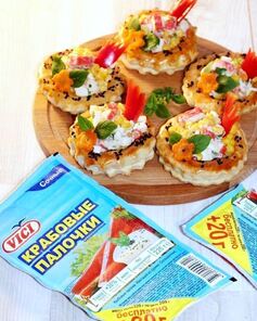 Волованы с салатом из крабовых палочек