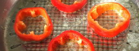 яичница в перце. Шаг 2