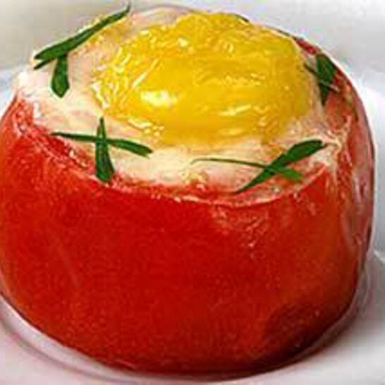 Рецепт яичница в помидорах