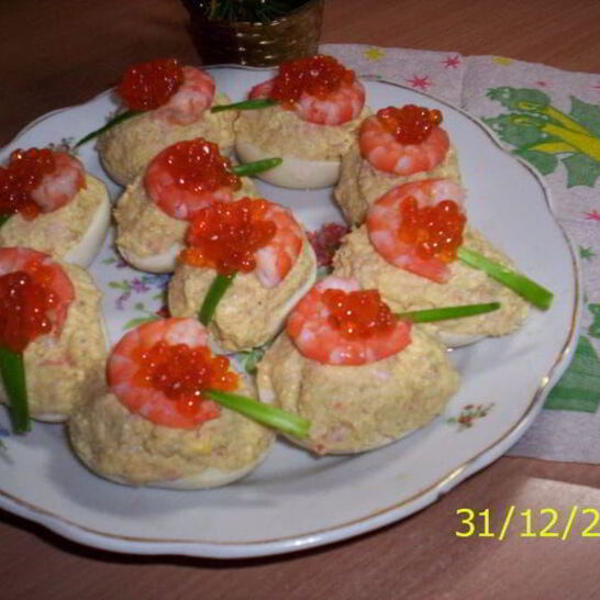 Рецепт закуска из яиц с креветками