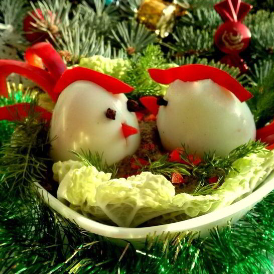 Рецепт закуска петушки из яиц