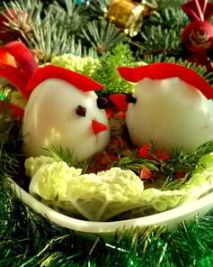 Закуска Петушки из яиц