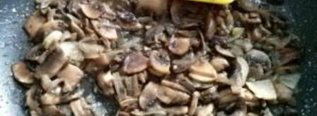 закуска петушки из яиц. Шаг 2