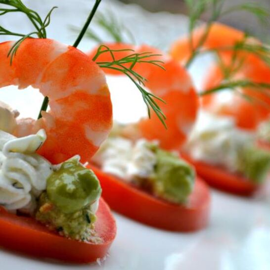 Рецепт закуска с креветками и мягким сыром