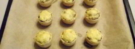 жульен в тарталетках с грибами. Шаг 8