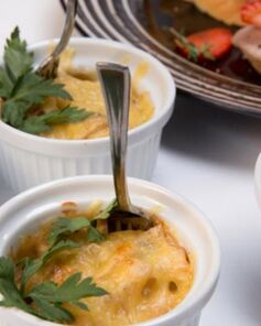 Жюльен с курицей и грибами